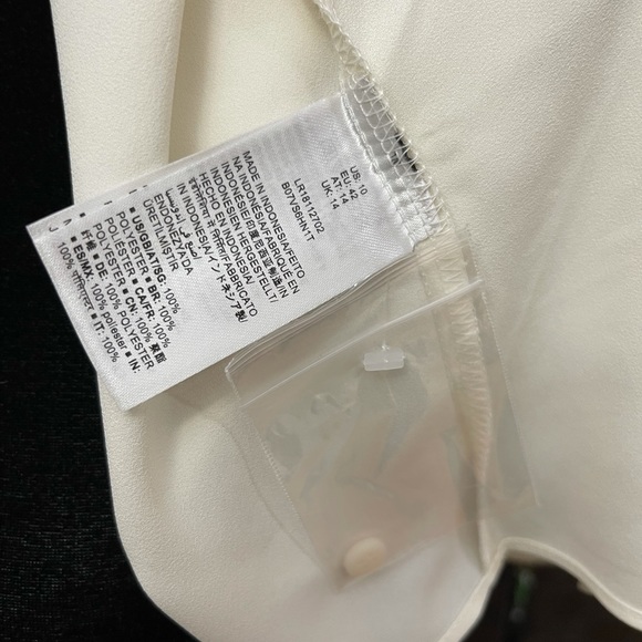 π π΄ Lark & Ro Pullover 1/2 Button Closure Blouse - Cream - Size 10 - Picture 4 of 7